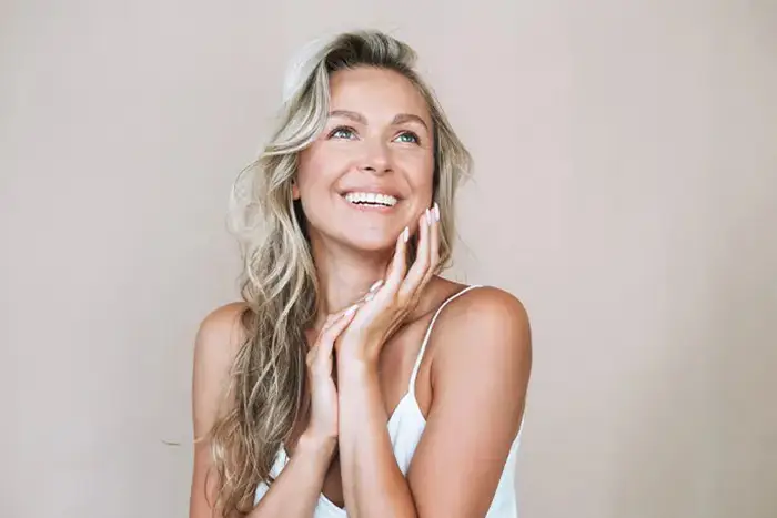 Как восстановить обветренные губы: тонкости SOS*-ухода